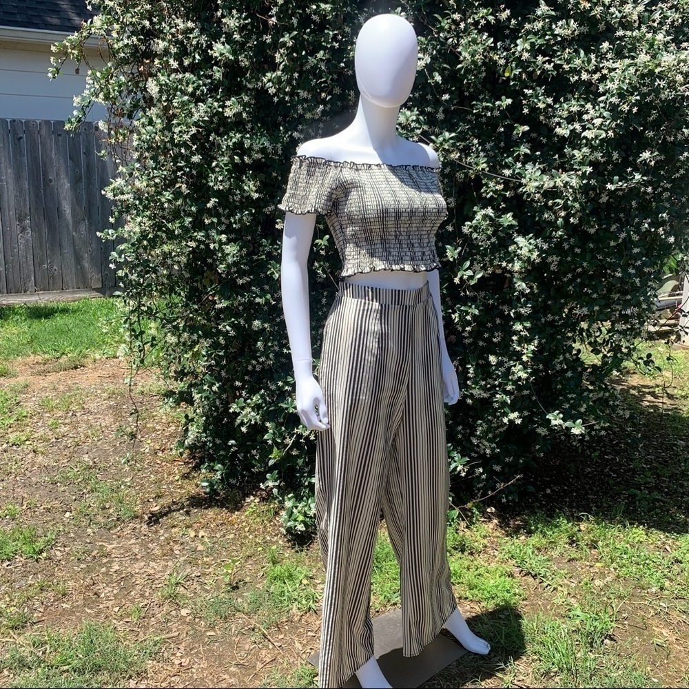 💋NWT Show Me Your Mumu BoHo Crop Top High Rise Striped Puddle Leg Pant Set - Picture 3 of 14